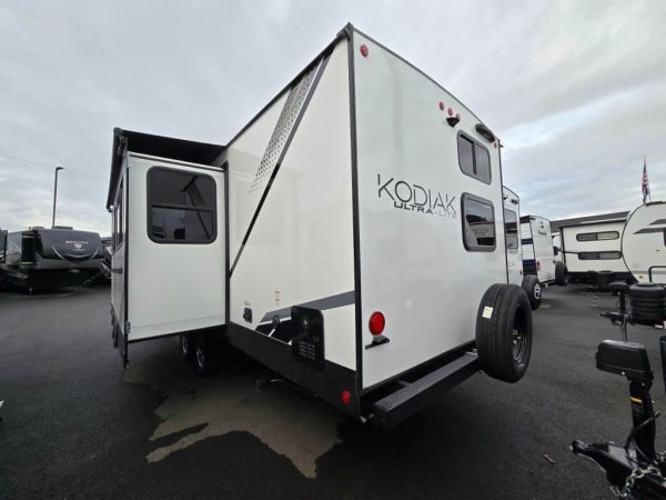 2025 Dutchmen Kodiak Ultra-Lite 302BHSL - Image 4