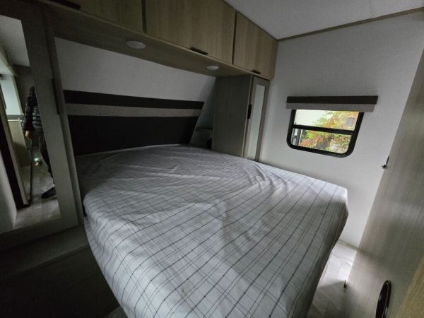 2025 Dutchmen Kodiak Ultra-Lite 280BHSL - Image 5