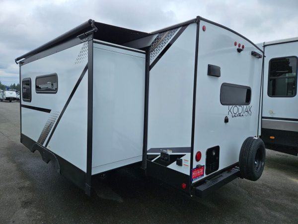 2025 Dutchmen Kodiak Ultra 241BHSL - Image 4