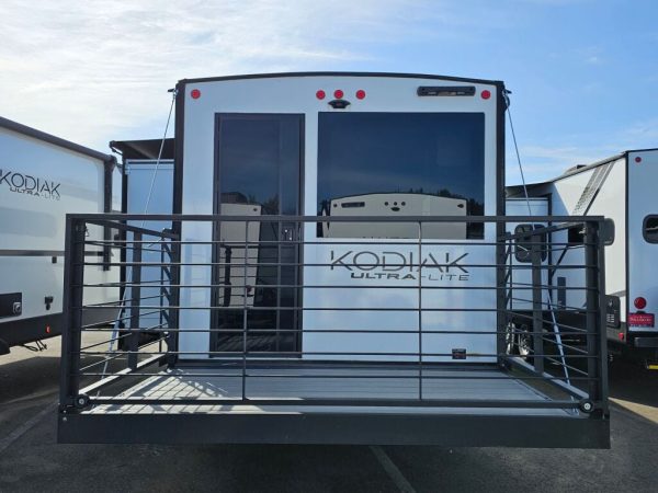 2025 Dutchmen Kodiak Ultra 308BHSL - Image 3