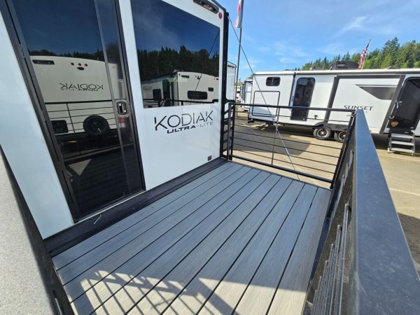 2025 Dutchmen Kodiak Ultra 308BHSL - Image 35