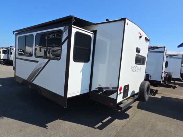 2025 Dutchmen Kodiak Ultra-Lite 257RKSL - Image 3