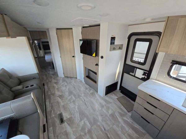 2025 Dutchmen Kodiak Ultra-Lite 257RKSL - Image 6
