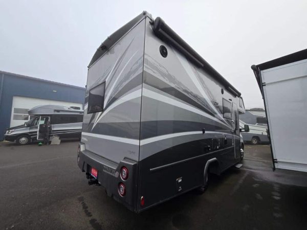 2025 Dynamax Isata 3 Series 24FW - Image 3