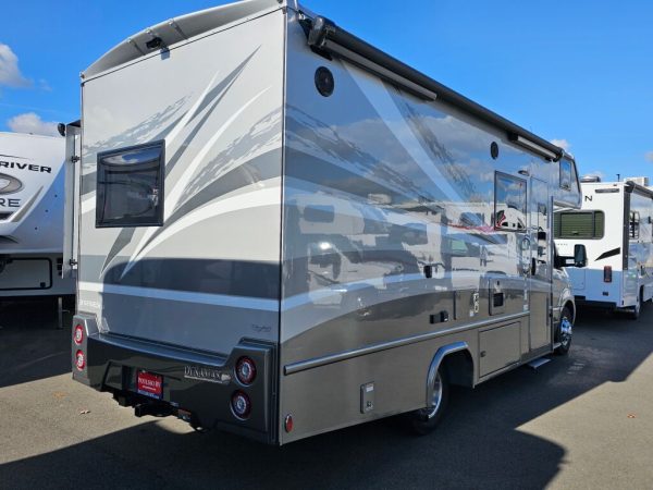 2025 Dynamax Isata 3 Series 24FW - Image 4