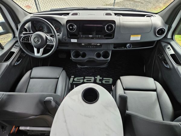 2025 Dynamax Isata 3 Series 24SSSFXM - Image 9