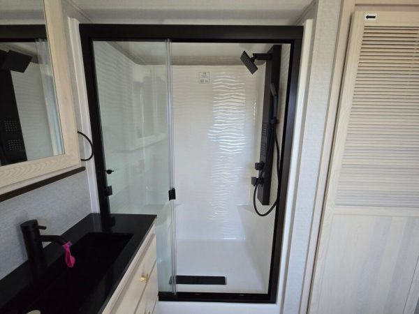 2025 Forest River Cedar Creek Cottage 40CBK - Image 13