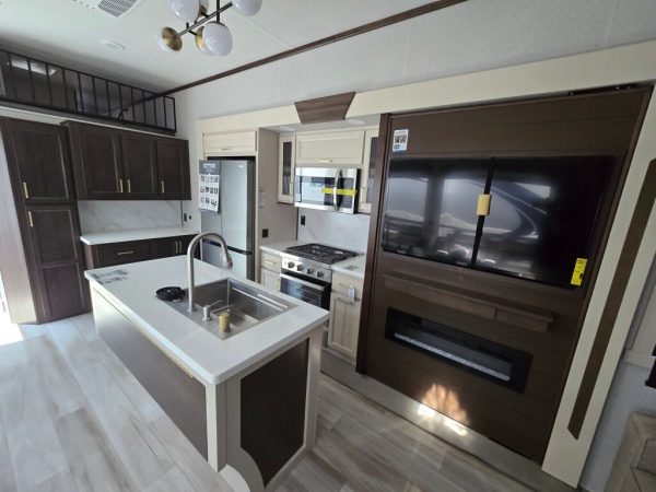 2025 Forest River Cedar Creek Cottage 40CDL - Image 28