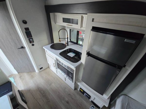 2025 Forest River R-Pod RP-180 - Image 9