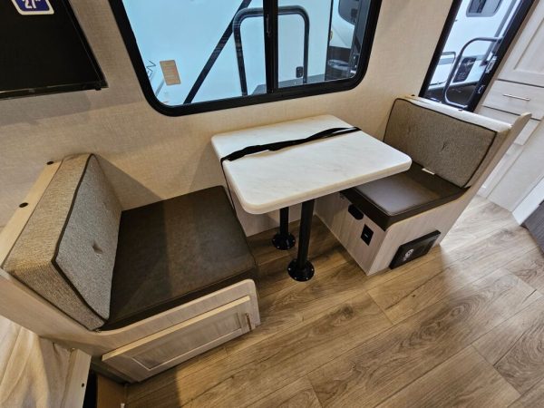 2025 Forest River R-Pod RP-180 - Image 12