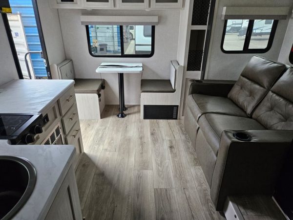 2025 Forest River R-Pod RP-198 - Image 10