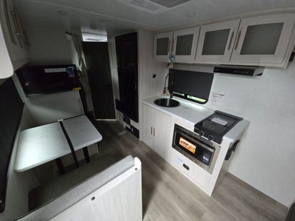 2025 Forest River R-Pod RP-200 - Image 6