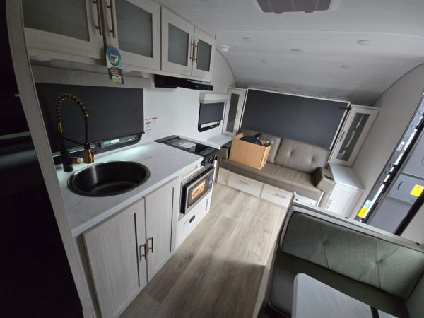2025 Forest River R-Pod RP-200 - Image 10