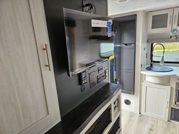 2025 Forest River R-Pod RP-202 - Image 6