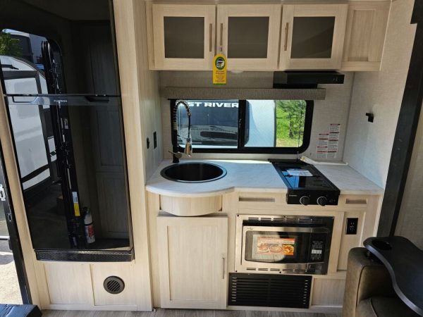 2025 Forest River R-Pod RP-202 - Image 10