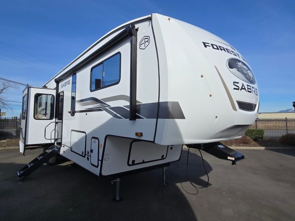 2025 Forest River Sabre 33RLP - Image 15