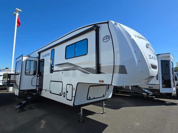 2025 Forest River Sabre 33RLP - Image 32