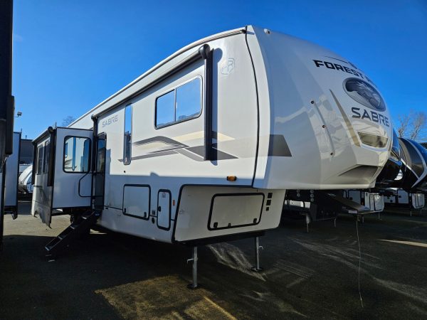 2025 Forest River Sabre 36DBB - Image 13