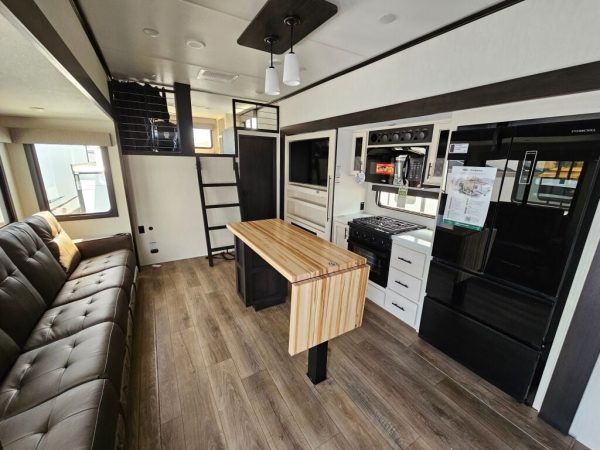 2025 Forest River Sabre 36DBB - Image 11