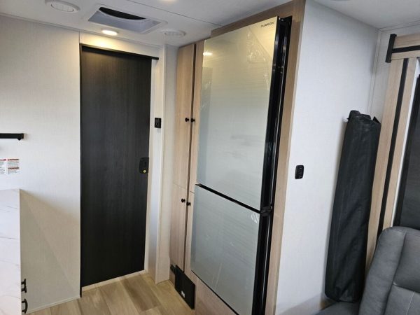 2025 Forest River Sunseeker MBS 2400M - Image 21