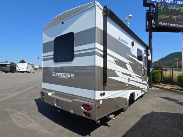 2025 Forest River Sunseeker MBS 2400T - Image 4