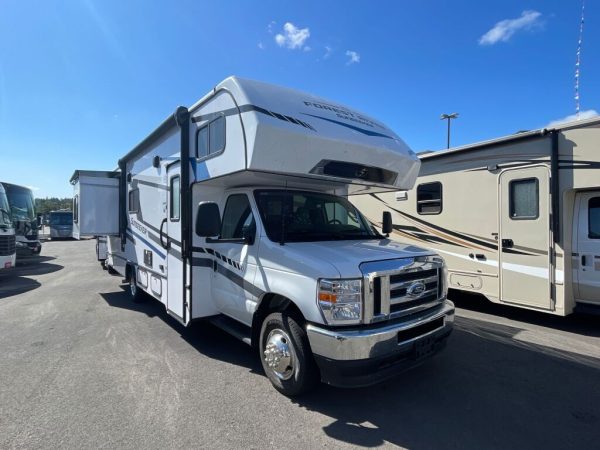 2025 Forest River Sunseeker 2550DSLE - Image 2