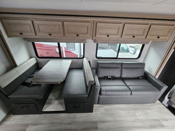 2025 Forest River Sunseeker 2850SLE - Image 11