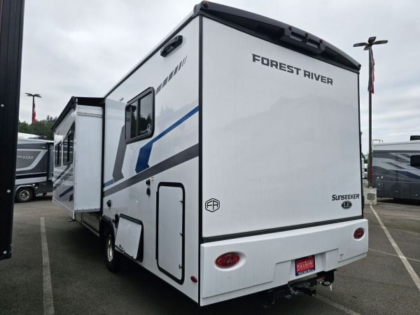 2025 Forest River Sunseeker 2850SLE - Image 3