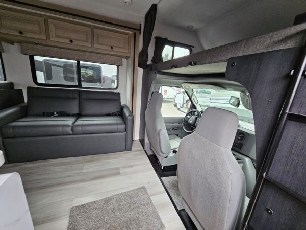 2025 Forest River Sunseeker 2850SLE - Image 5
