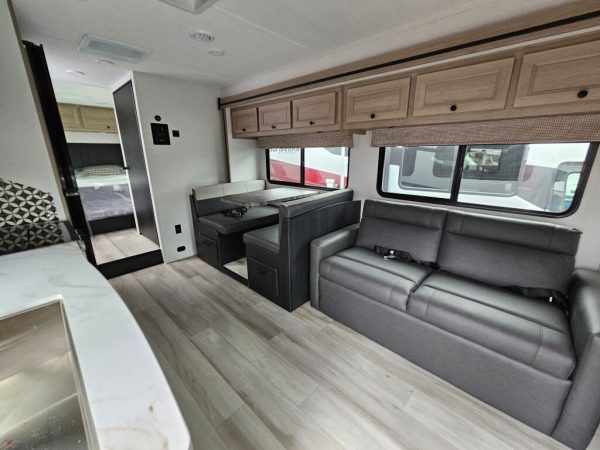 2025 Forest River Sunseeker 2850SLE - Image 6
