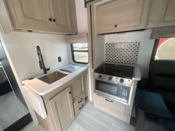 2025 Forest River Sunseeker 2860DS - Image 5