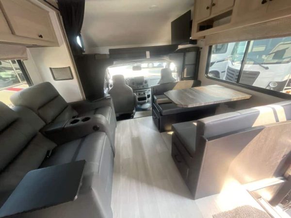 2025 Forest River Sunseeker 2860DS - Image 8