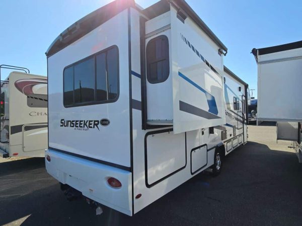 2025 Forest River Sunseeker 3010DS - Image 4