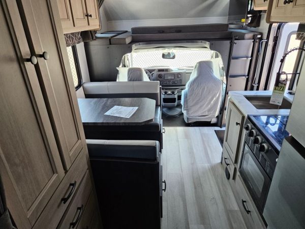 2025 Forest River Sunseeker LE 2250SLE - Image 14
