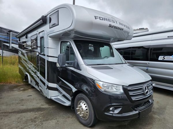 2025 Forest River Sunseeker MBS 2400BDS