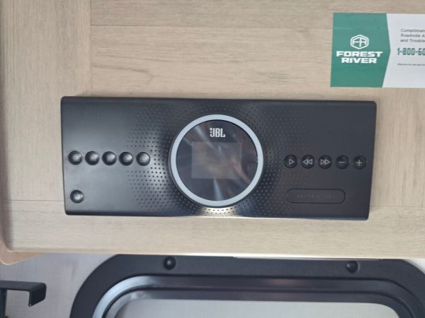 2025 Forest River Sunseeker MBS 2400BDS - Image 25