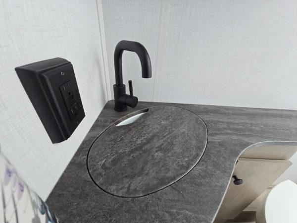 2025 Forest River Sunseeker MBS 2400BDS - Image 31