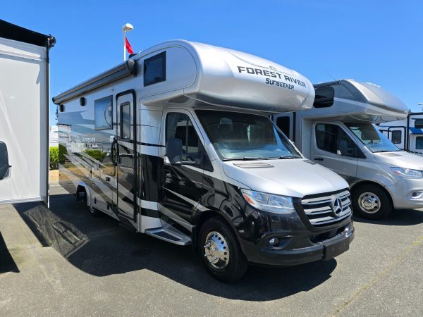2025 Forest River Sunseeker MBS 2400BDS - Image 42