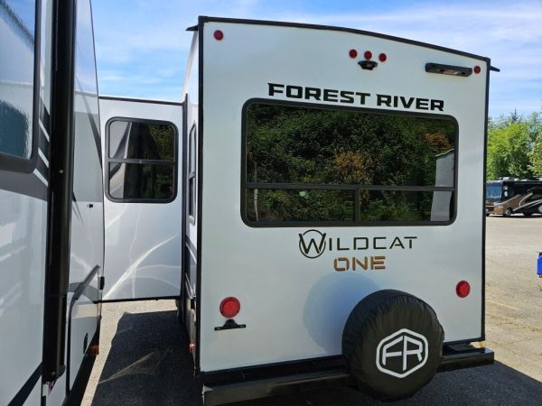 2025 Forest River Wildcat 260RLX - Image 4