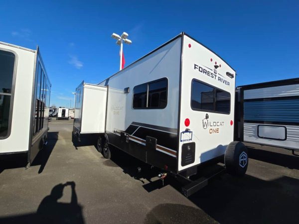 2025 Forest River Wildcat 304MBX - Image 3
