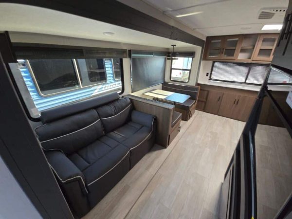 2025 Forest River Wildcat 304MBX - Image 5