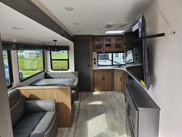 2025 Forest River Wildcat 304MBX - Image 5