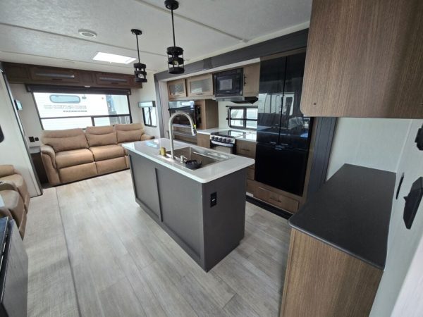 2025 Forest River Wildcat Maxx 278RLX - Image 5