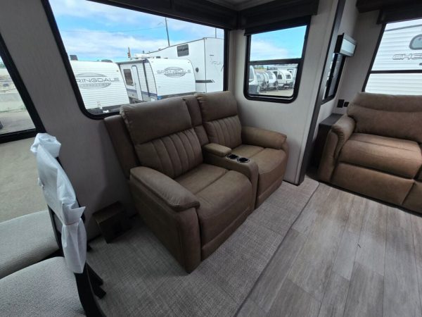 2025 Forest River Wildcat Maxx 278RLX - Image 7