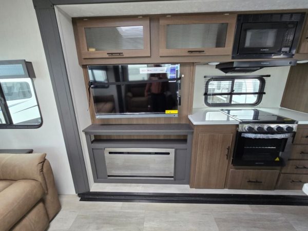 2025 Forest River Wildcat Maxx 278RLX - Image 9