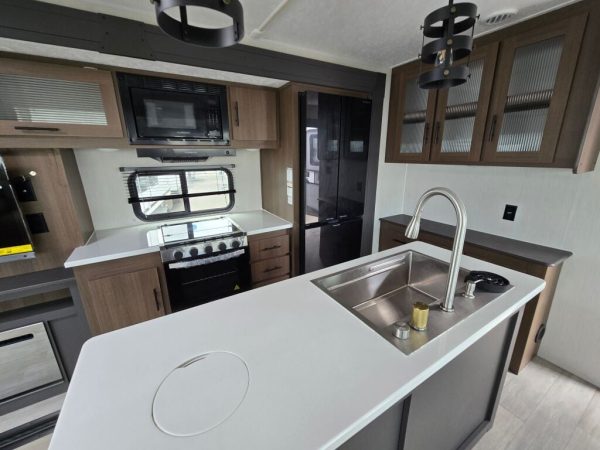 2025 Forest River Wildcat Maxx 278RLX - Image 10