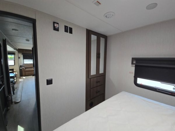 2025 Forest River Wildcat Maxx 278RLX - Image 12