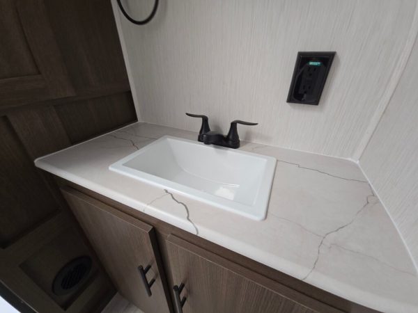 2025 Forest River Wildcat Maxx 278RLX - Image 28