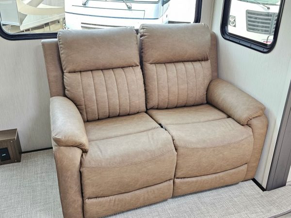 2025 Forest River Wildcat Maxx 278RLX - Image 11
