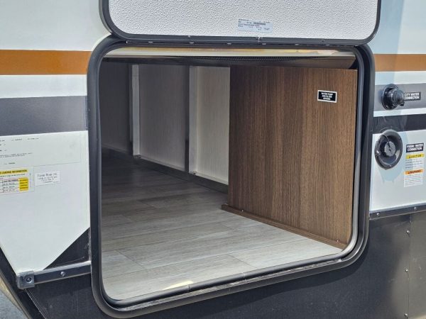 2025 Forest River Wildcat Maxx 278RLX - Image 6